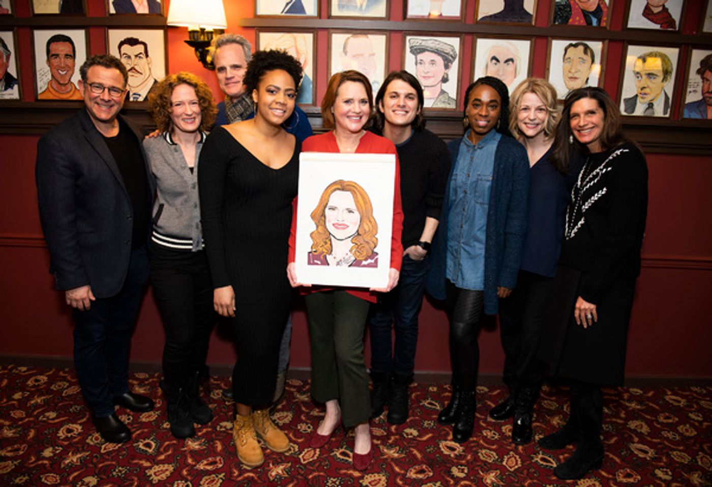 Photo Flash: Broadway Friends Celebrate Jennifer Laura Thompson's New Portrait at Sardi's!  Image