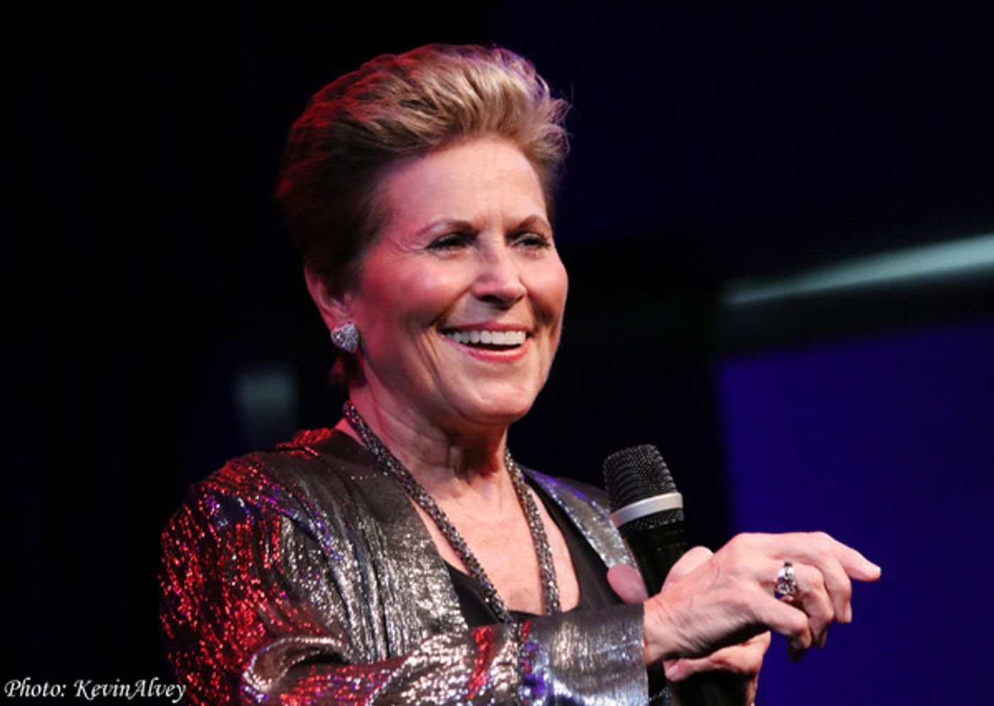 Photo Coverage: Lorna Dallas Brings New Solo Show STAGES to Birdland  Image