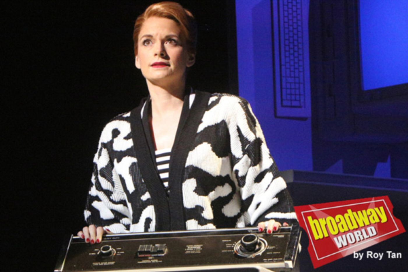 Photo Flash: Get a Look at 9 TO 5 At London Savoy Theatre  Image