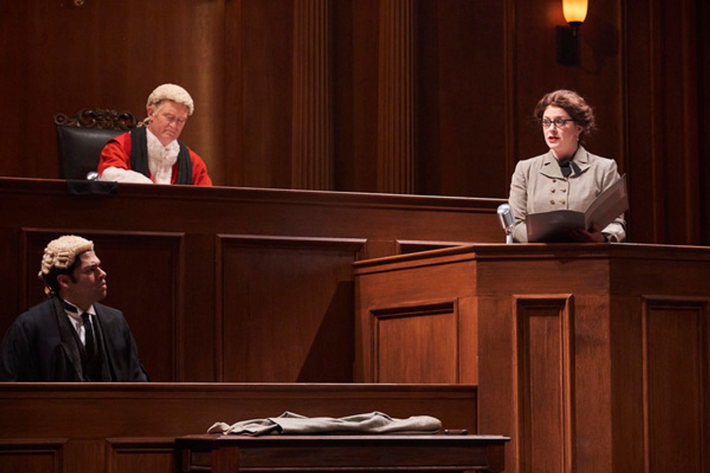Photo Flash: First Look at Great Lakes Theater's WITNESS FOR THE PROSECUTION  Image