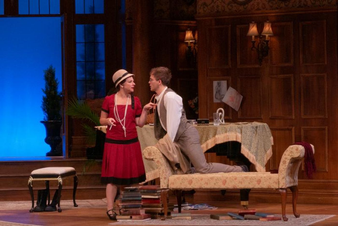 Review: HAY FEVER at Florida Repertory Theatre is Classically Crisp and Comedic!  Image