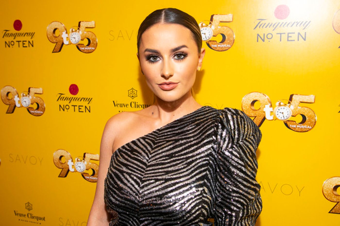 Photo Flash: Dolly Parton and More at the Gala Performance of 9 TO 5 in London  Image