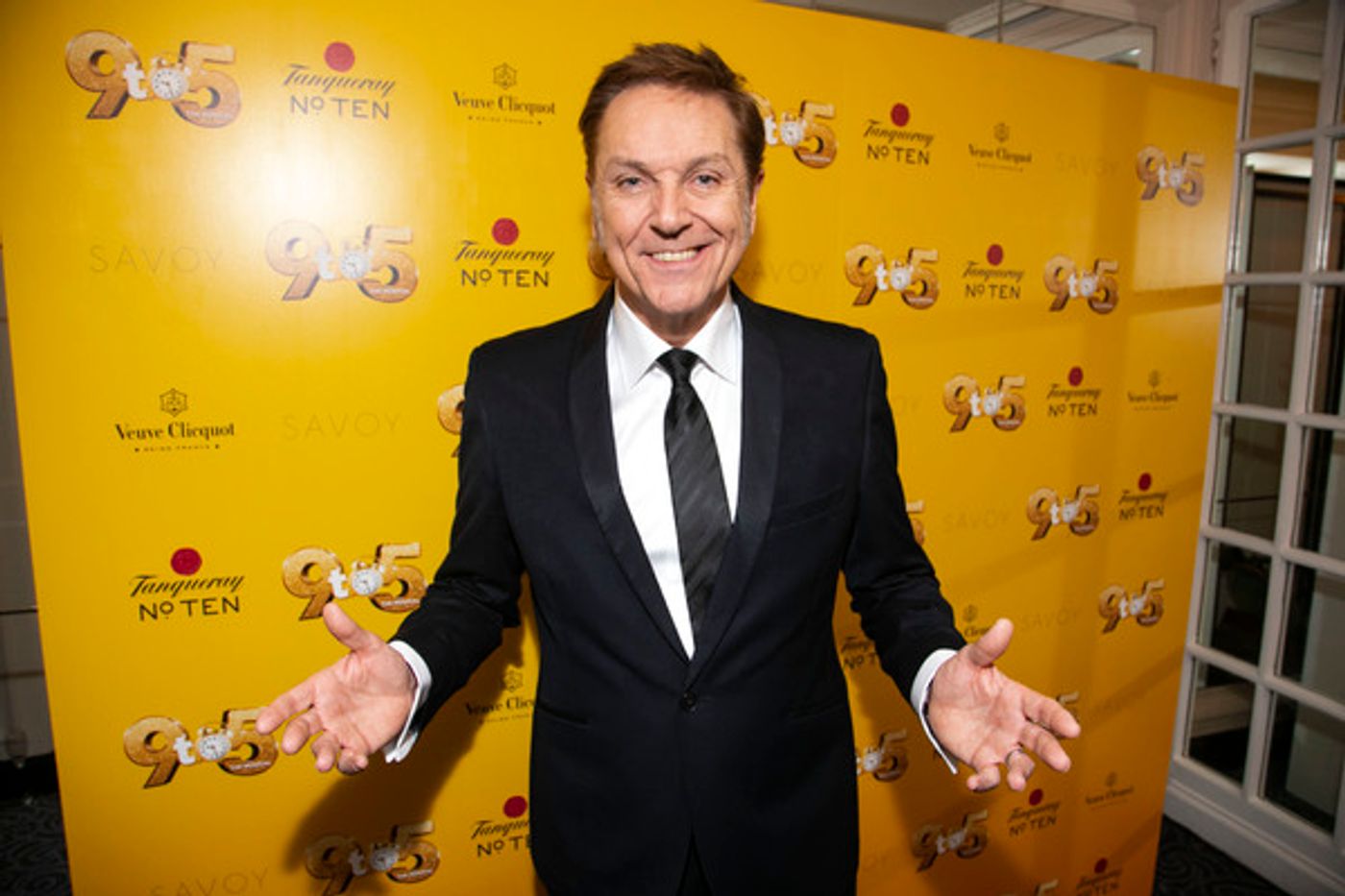 Photo Flash: Dolly Parton and More at the Gala Performance of 9 TO 5 in London  Image