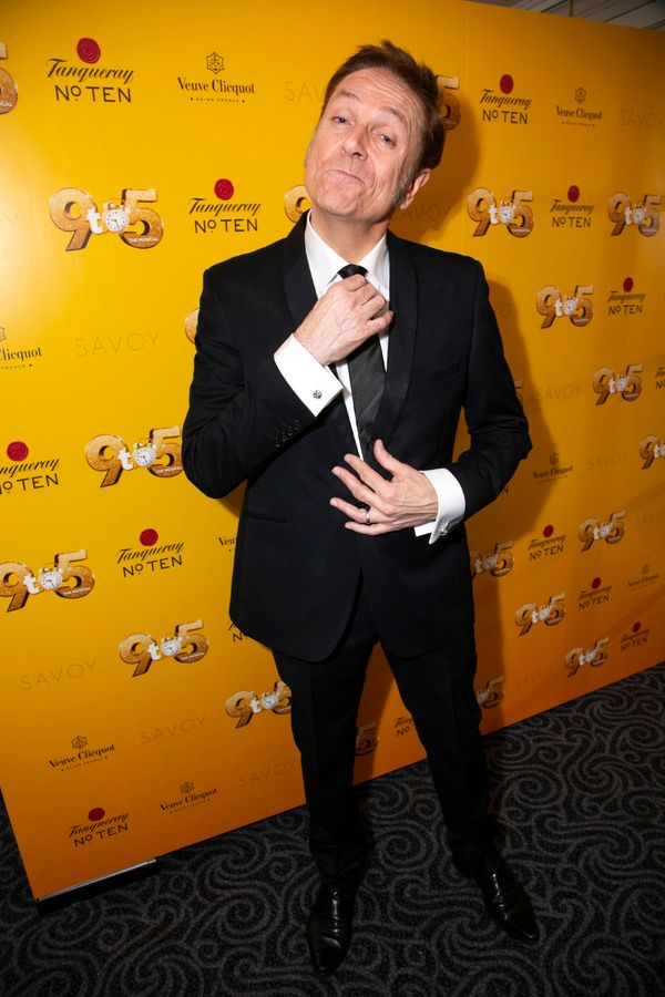 Photo Flash: Dolly Parton and More at the Gala Performance of 9 TO 5 in London — photo 9 of 40