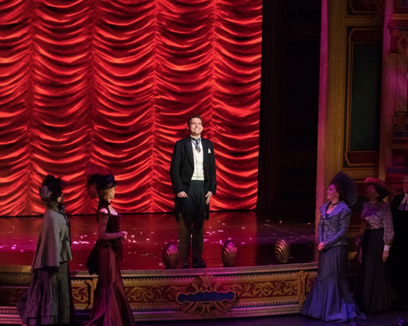 Photo Coverage: Curtain Call And Press Night Celebration of 3D Theatricals' A GENTLEMAN'S GUIDE TO LOVE & MURDER  Image
