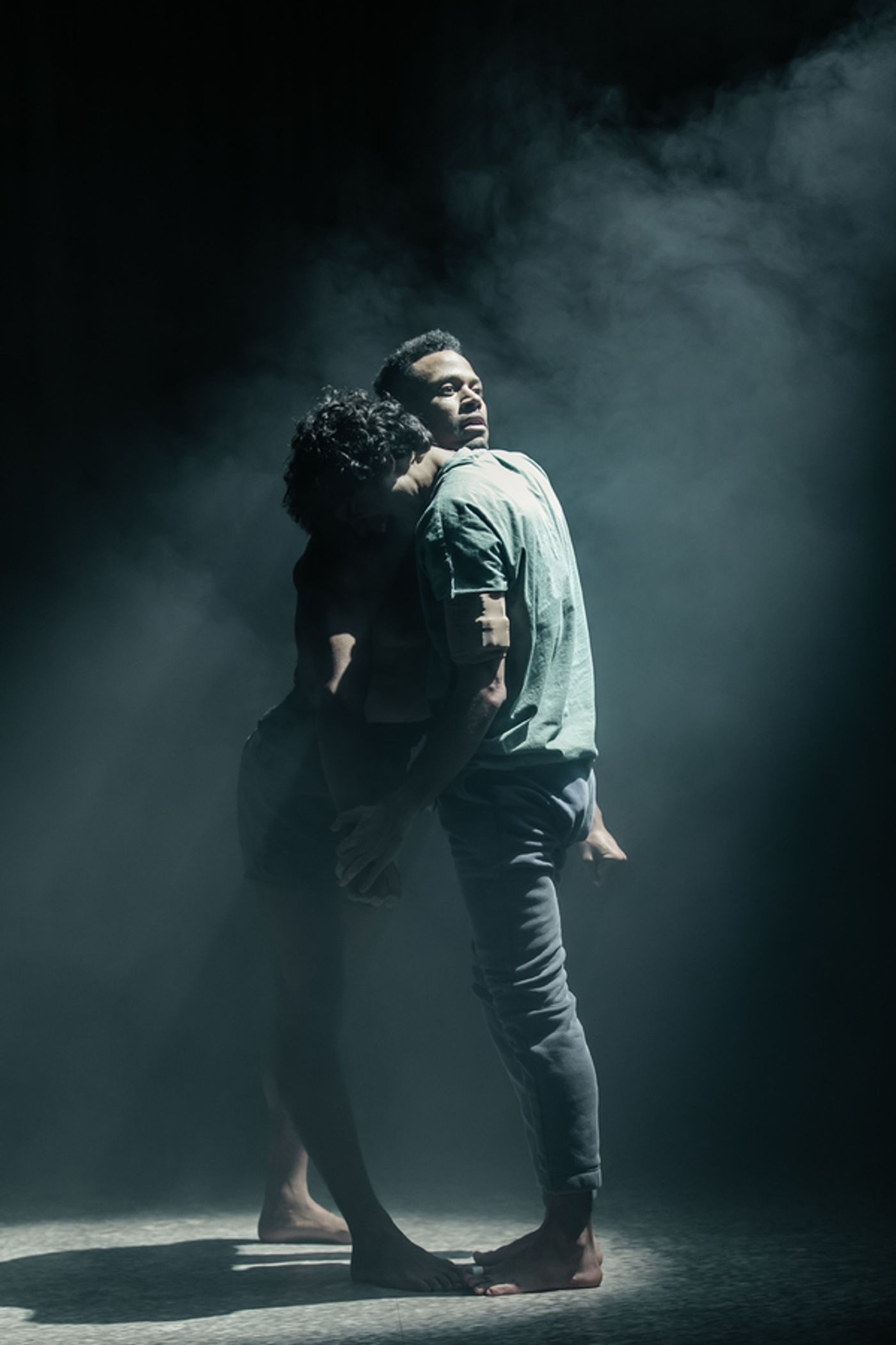 Photo Flash: First Look at the UK Tour of EQUUS  Image