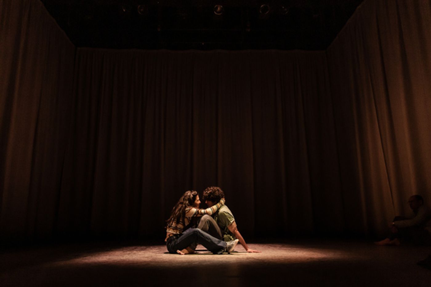 Photo Flash: First Look at the UK Tour of EQUUS  Image