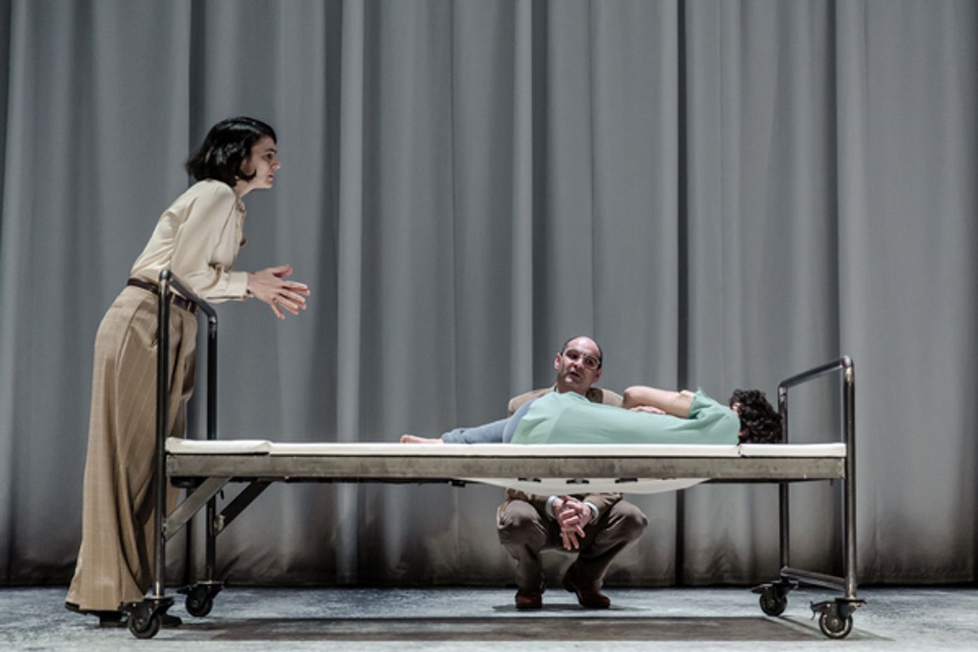 Photo Flash: First Look at the UK Tour of EQUUS  Image