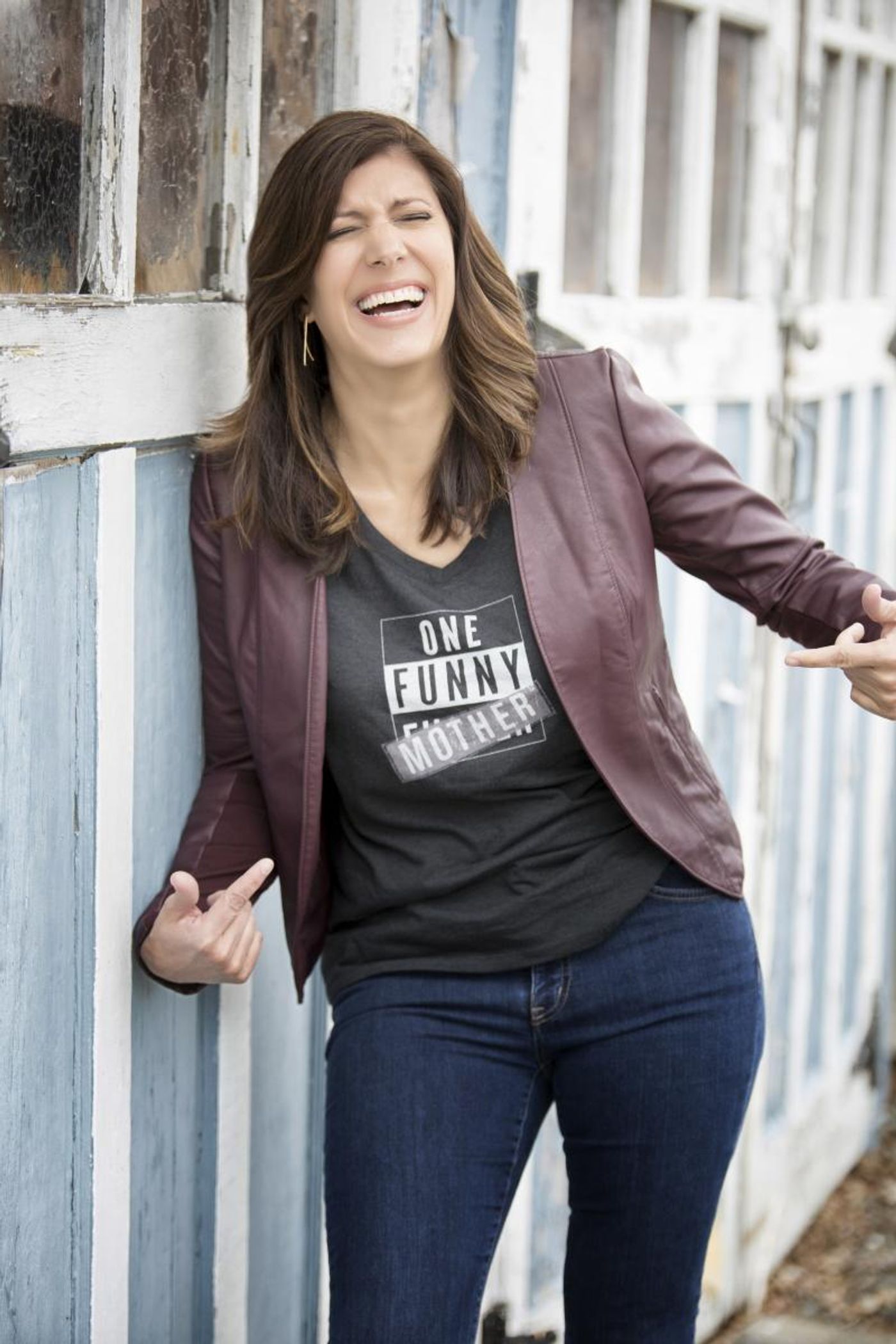 Review: ONE FUNNY MOTHER at Starlight Theatre  Image