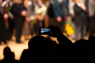 Joel Grey and Cast of FIDDLER ON THE ROOF Take Their Bows Photo
