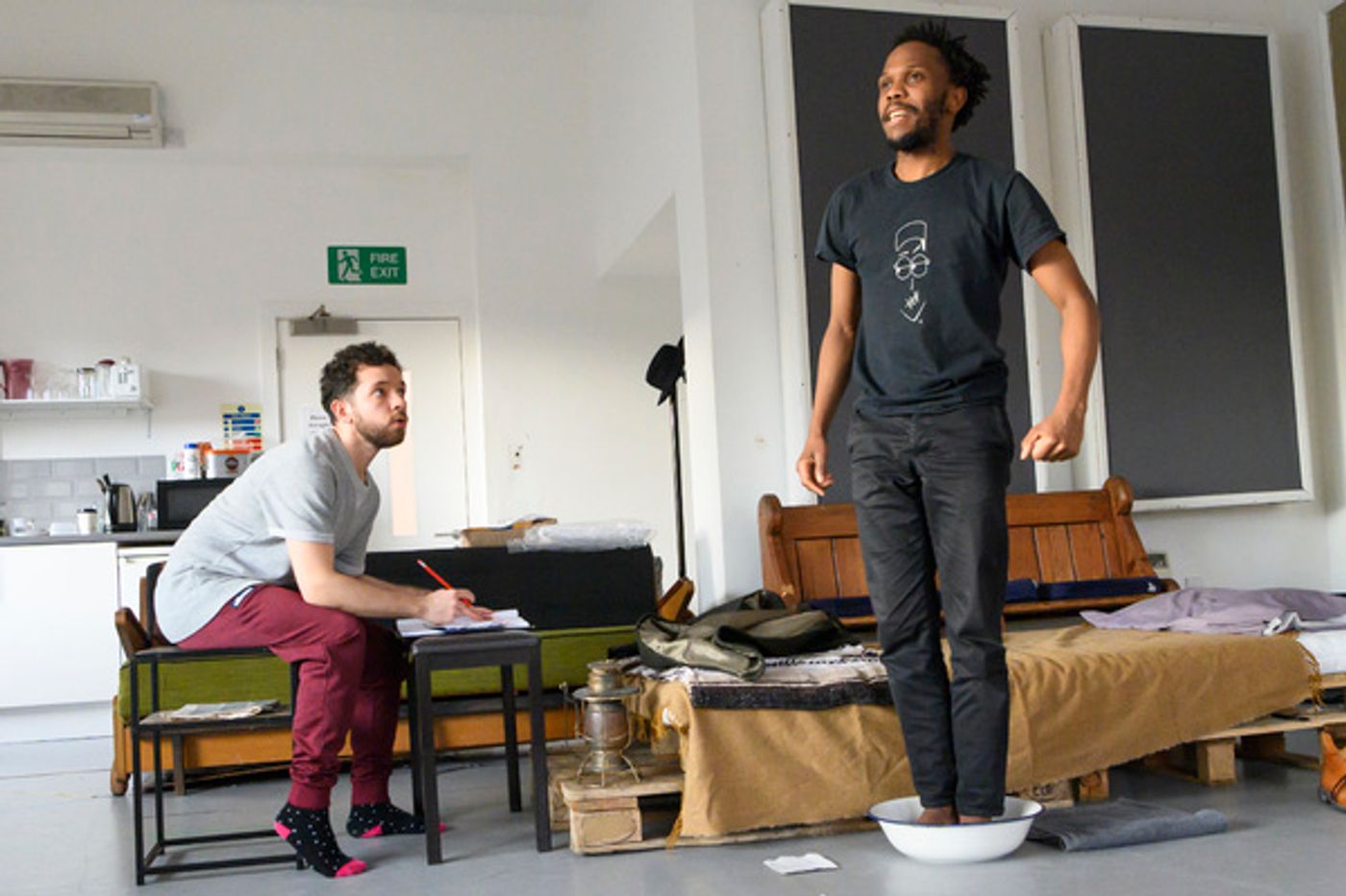 Photo Flash: Inside Rehearsal For BLOOD KNOT at Orange Tree Theatre Photo Flash: Inside Rehearsal For BLOOD KNOT at Orange Tree Theatre Image