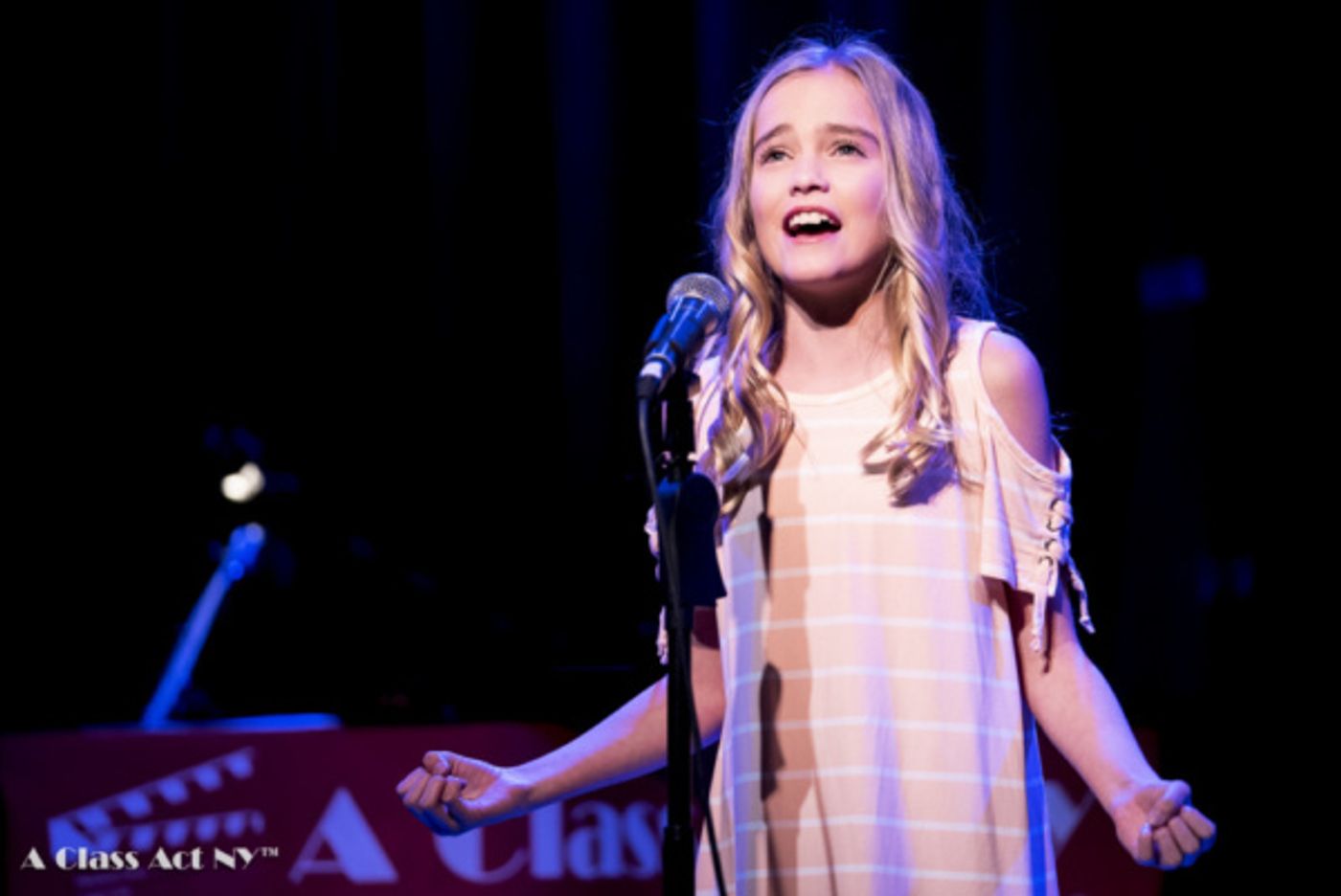 Photo Flash: A Class Act NY Presents FROM L.A. TO BROADWAY Featuring Lauren 'Coco' Cohn  Image