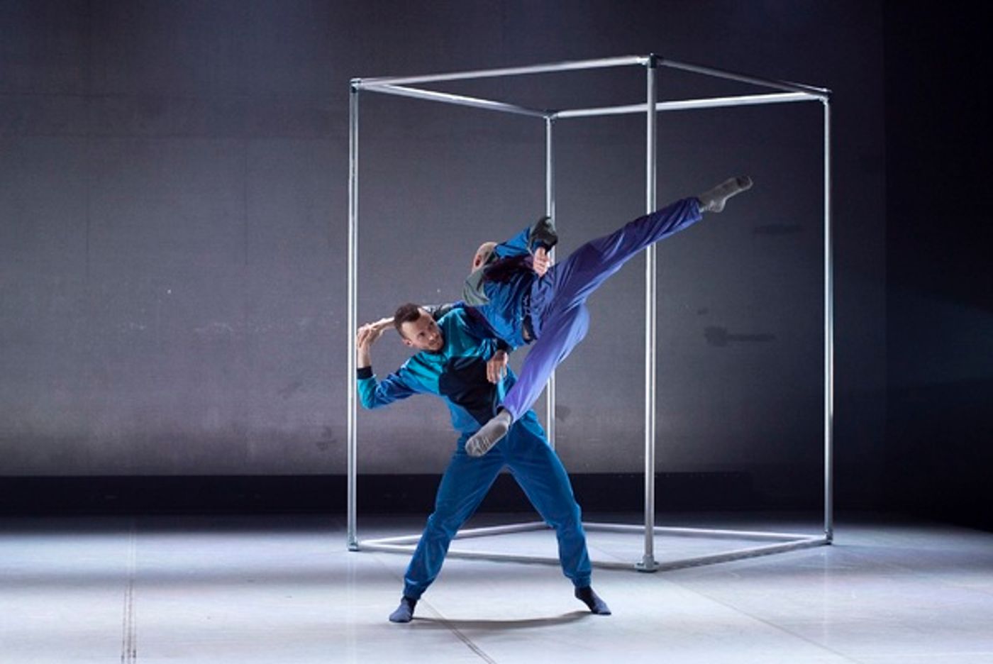 Photo/Video: Get an Inside Look at BalletBoyz' THEM/US  Image