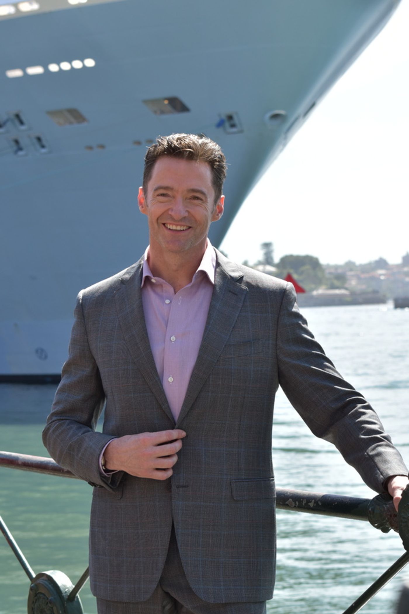 Photos/Videos: Watch Hugh Jackman Launch His World Tour in Australia with Keala Settle  Image