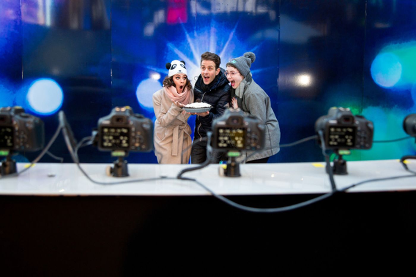 Photo Coverage: Joey McIntyre, Caitlin Kinnunen & Isabelle McCalla Help Kick Off Kids Night on Broadway in Times Square!  Image