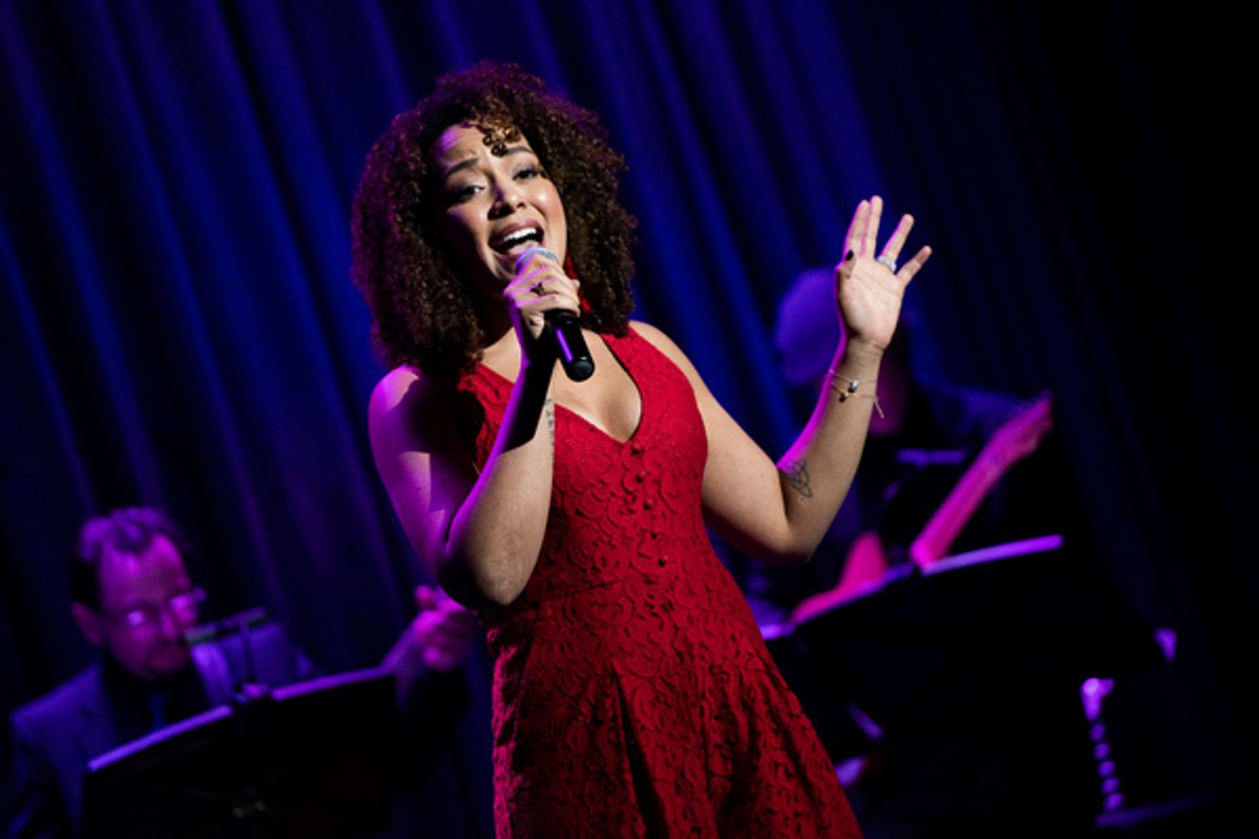 Photo Flash: Ariana DeBose, Lilli Cooper, Santino Fontana And More Turn Out For BROADWAY BELTS FOR PFF  Image