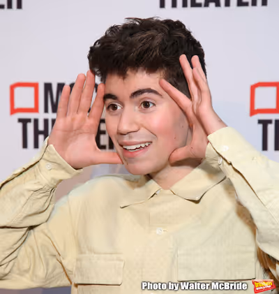 Noah Galvin Photo