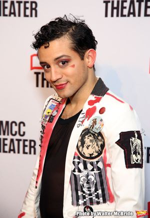 Molly Gordon and Colton Ryan Photo