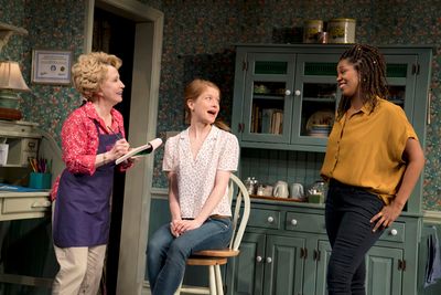 Debra Jo Rupp, Genevieve Angelson, Marinda Anderson Photo