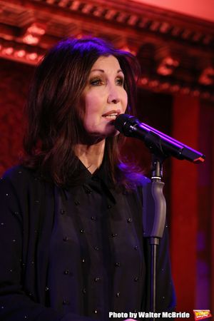  Joanna Gleason  Photo