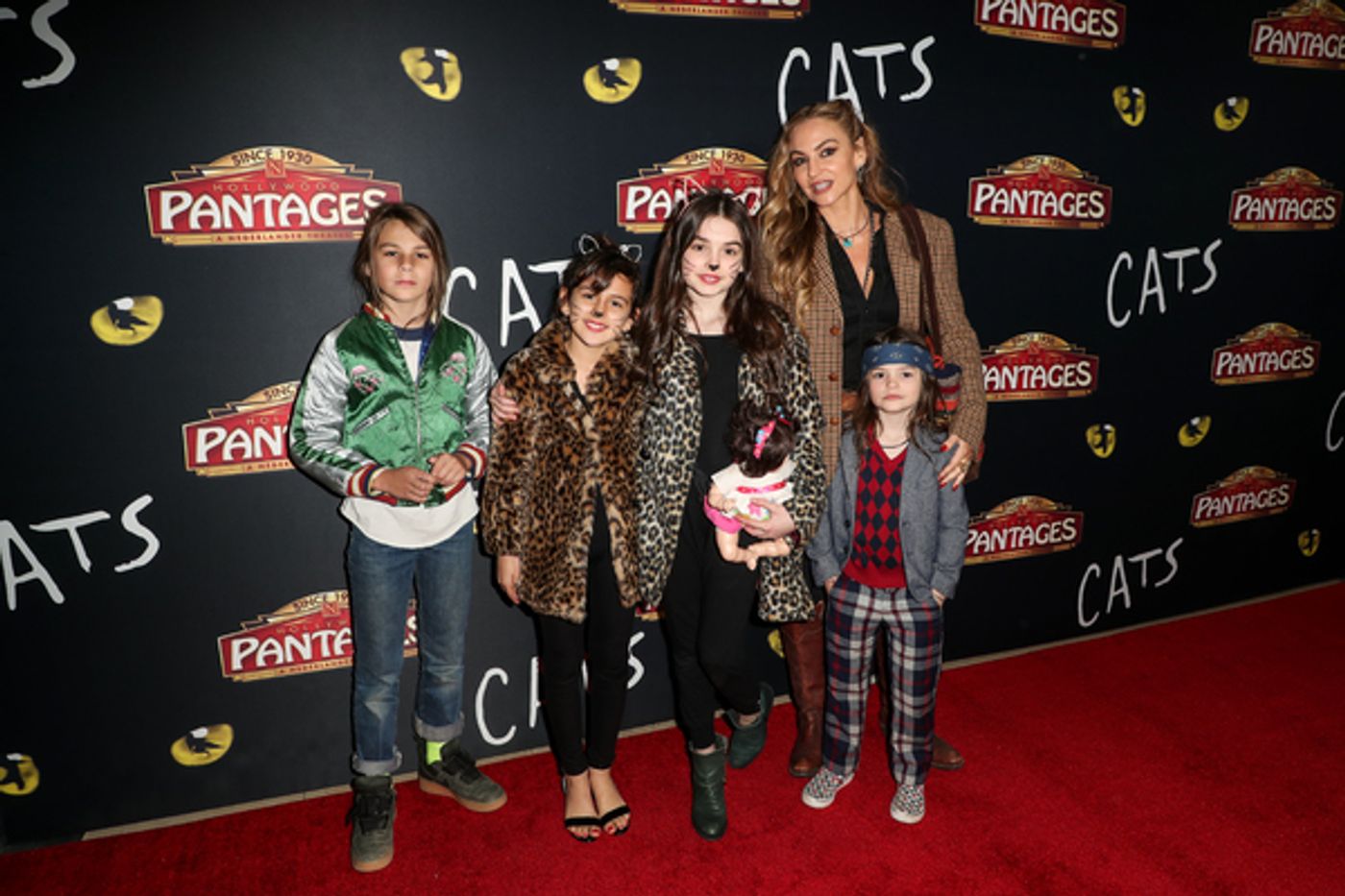 Photo Flash: On The Opening Night Red Carpet of CATS at the Pantages  Image