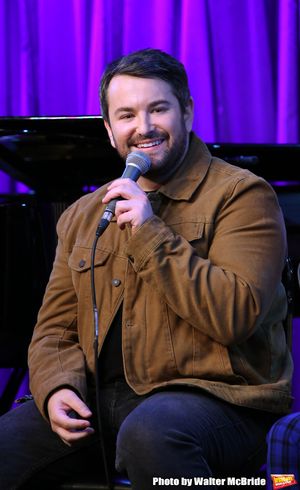Alex Brightman Photo