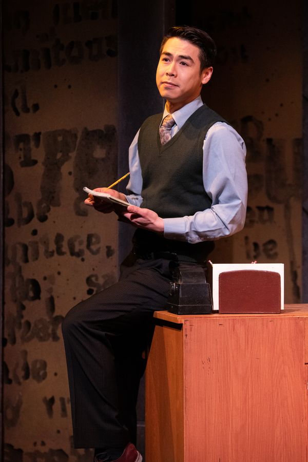 Sean Fenton as Neil
 Photo