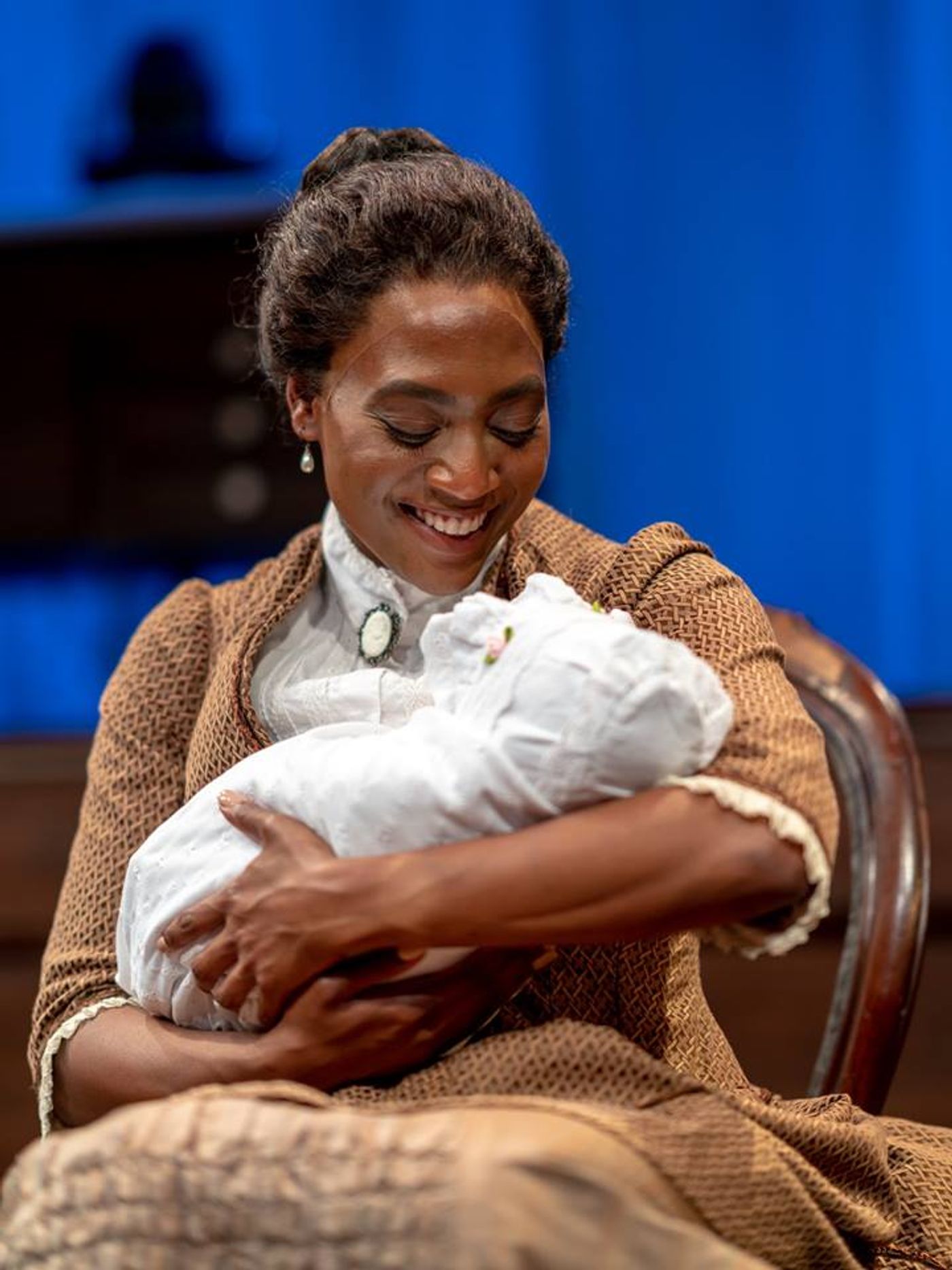 Review: IN THE NEXT ROOM at Gulfshore Playhouse is Electric and Emotional!  Image