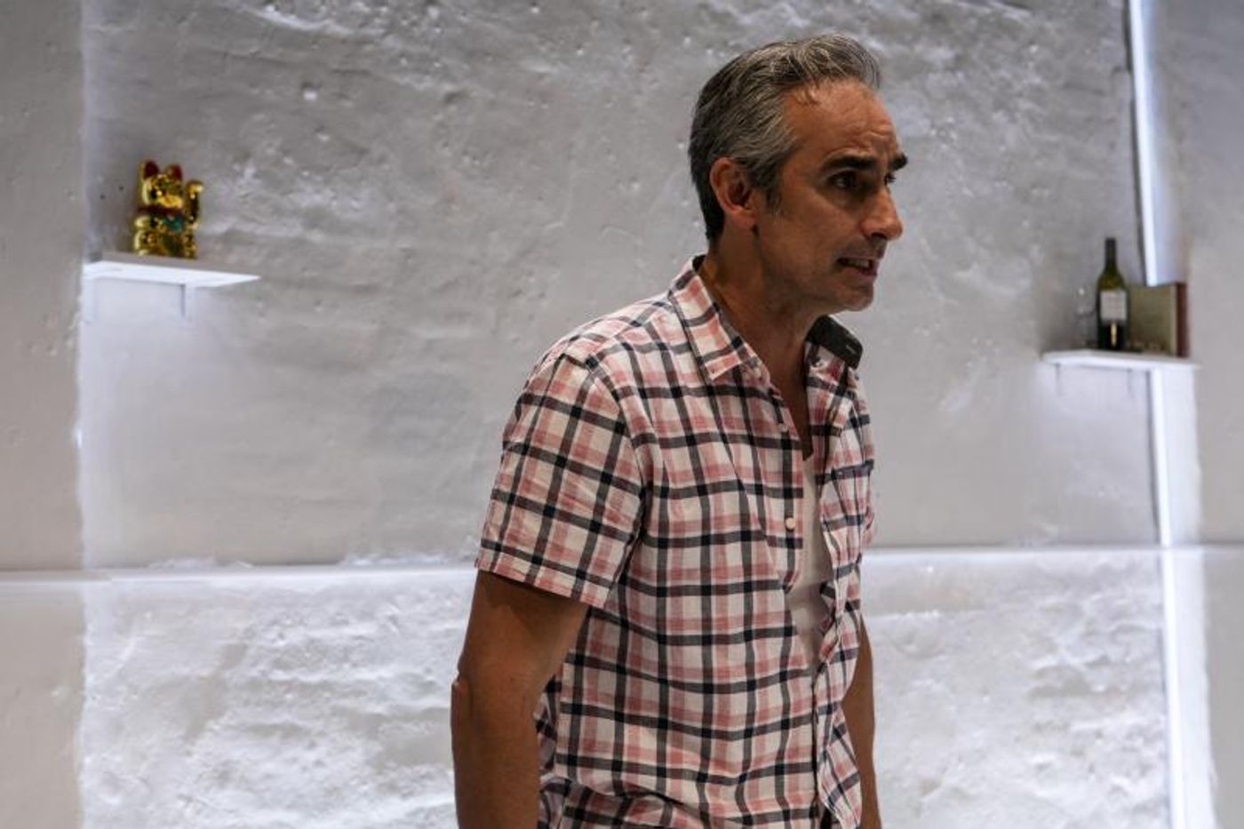 Review: Obvious and Subtle Addiction Are Explored in New Australian Play DEAD CAT BOUNCE  Image