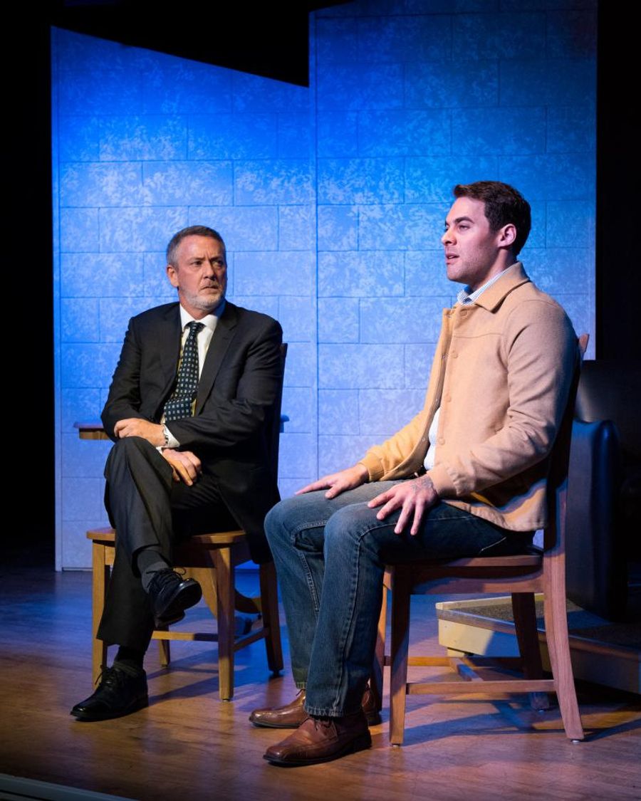 Review: WHITE GUY ON THE BUS at Dezart Performs: There's No Safety in Numbers Image