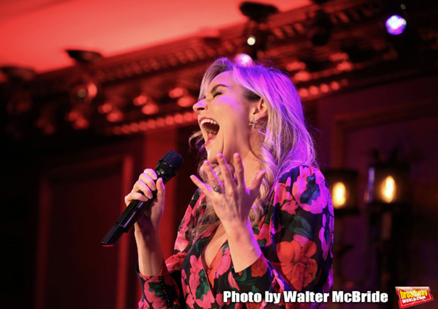 Photo Coverage: Betsy Wolfe Previews ALL BETS ARE OFF  Image