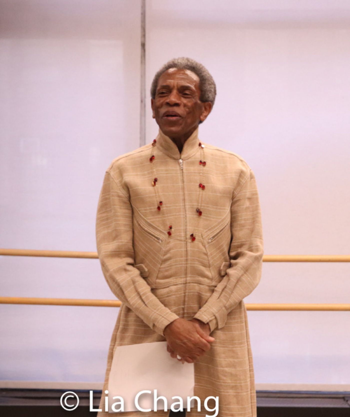 Photo Flash: Chatting With Director Andre De Shields In The SOPHISTICATED LADIES Rehearsal Room  Image