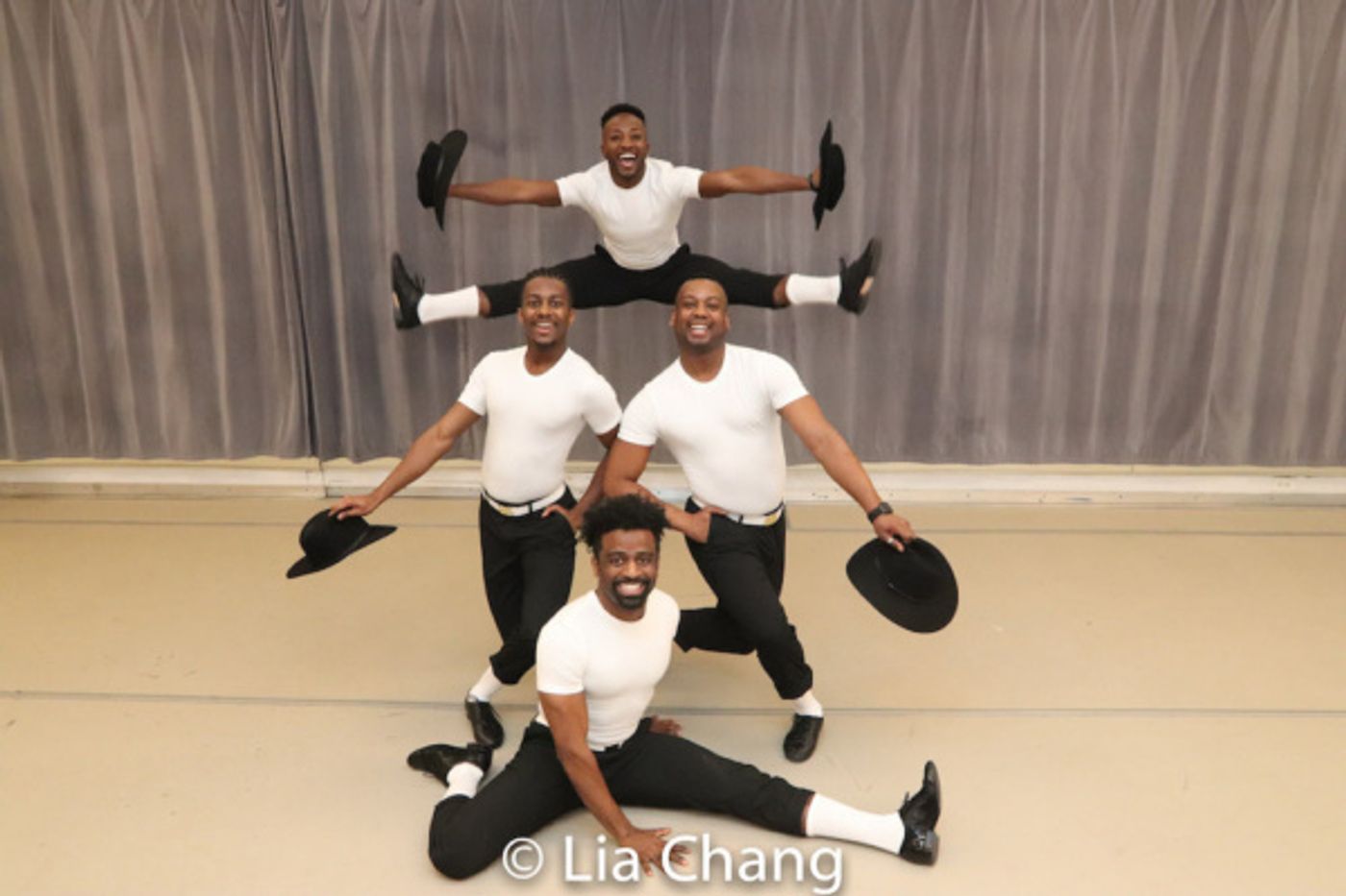 Photo Flash: Chatting With Director Andre De Shields In The SOPHISTICATED LADIES Rehearsal Room  Image