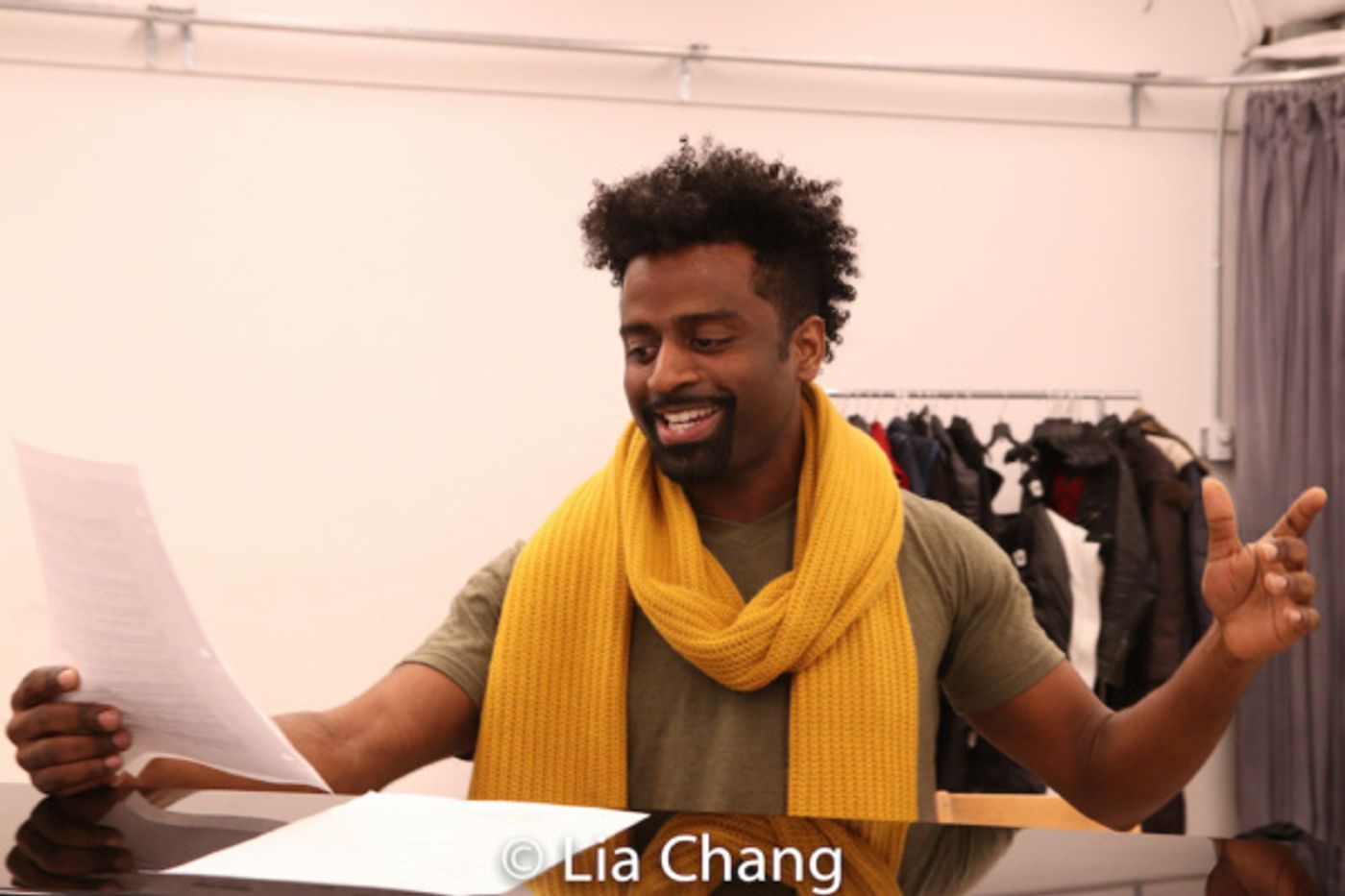 Photo Flash: Chatting With Director Andre De Shields In The SOPHISTICATED LADIES Rehearsal Room  Image