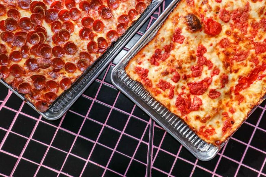 Photo Coverage: UPSIDE PIZZA in Midtown is a Pizza Lovers Destination Image