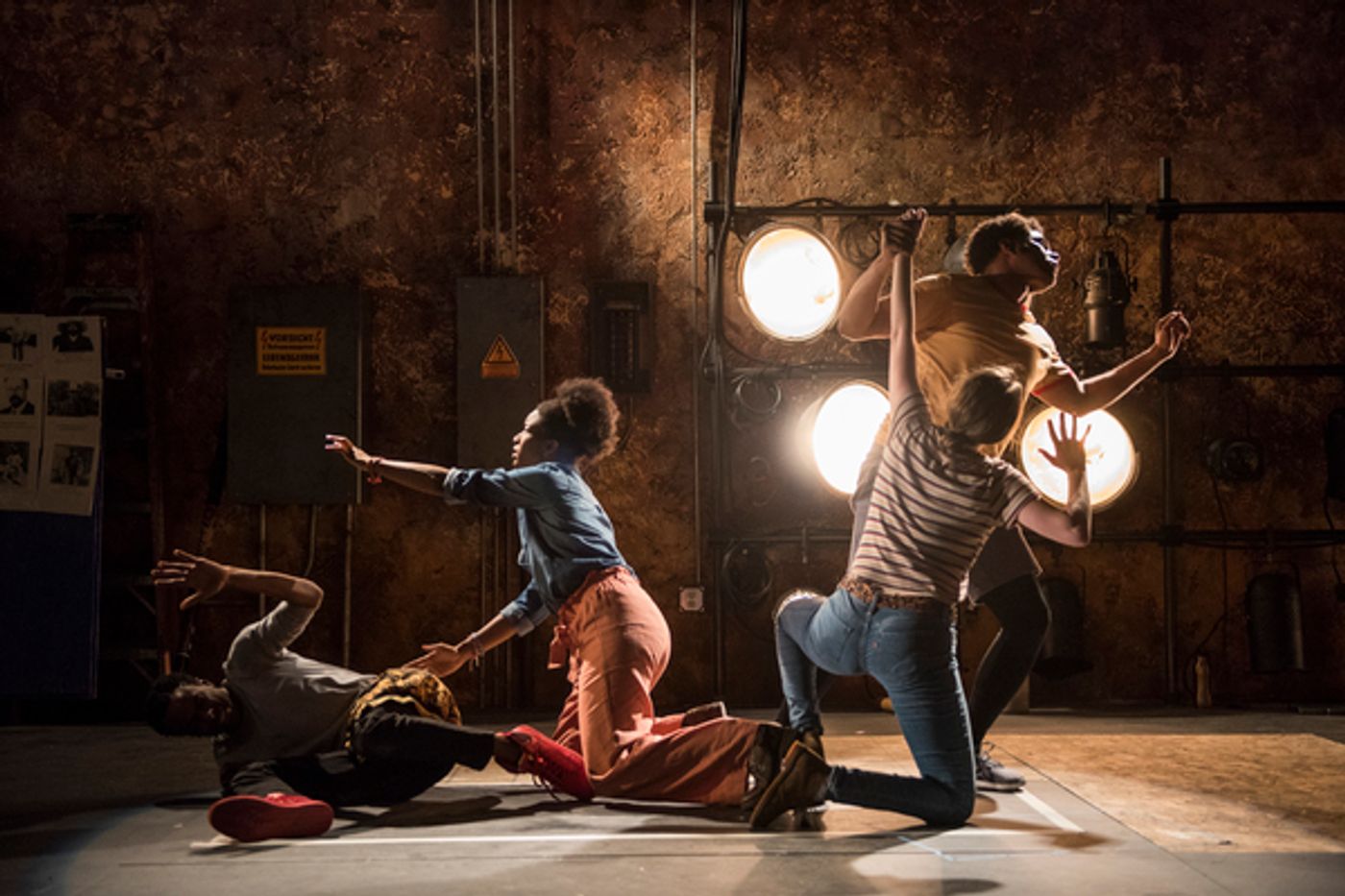 Photo Flash: First Look at Steppenwolf's WE ARE PROUD TO PRESENT A PRESENTATION...  Image