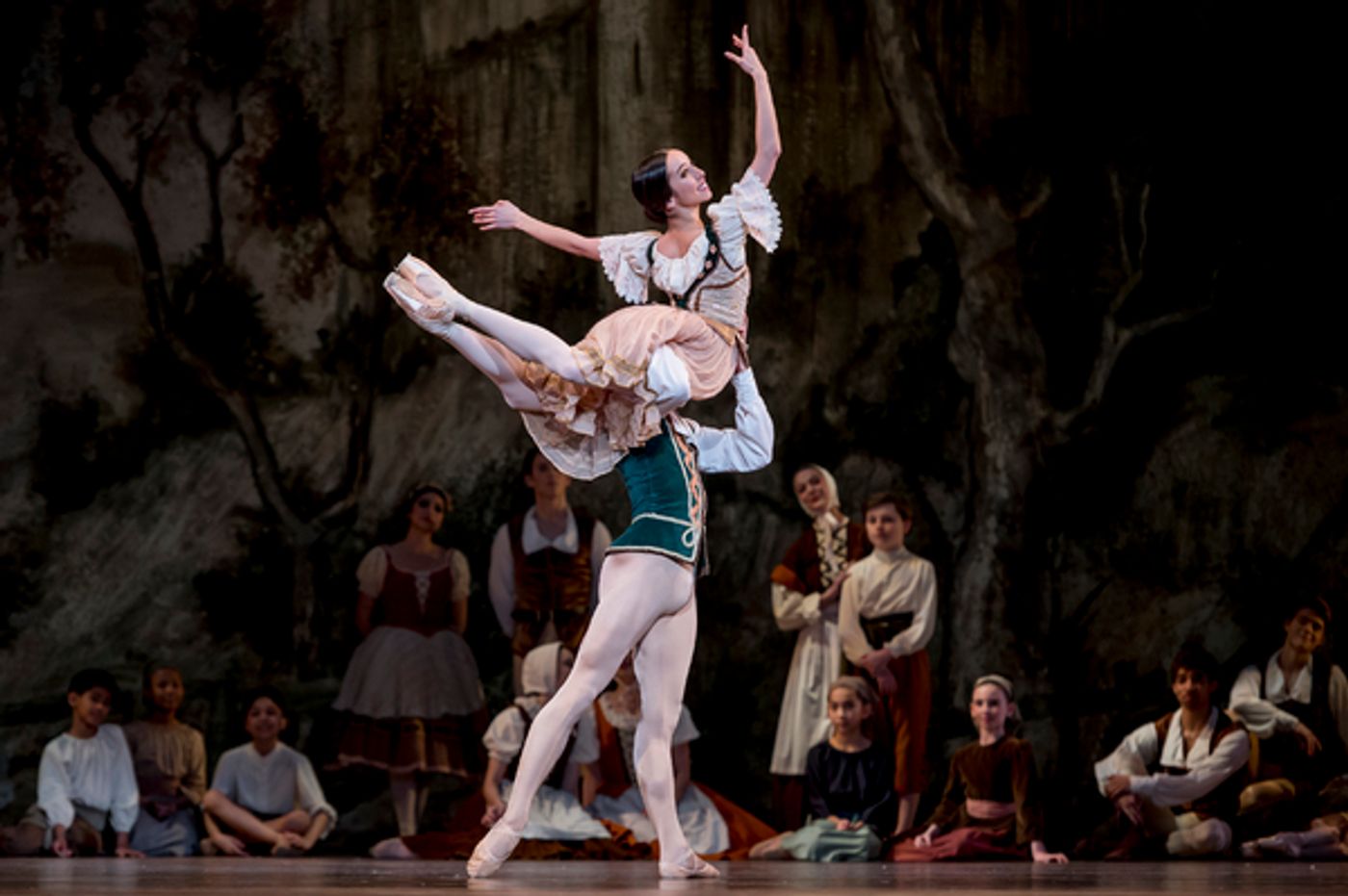 Photo Flash: GISELLE at Academy Of Music in Philadelphia  Image