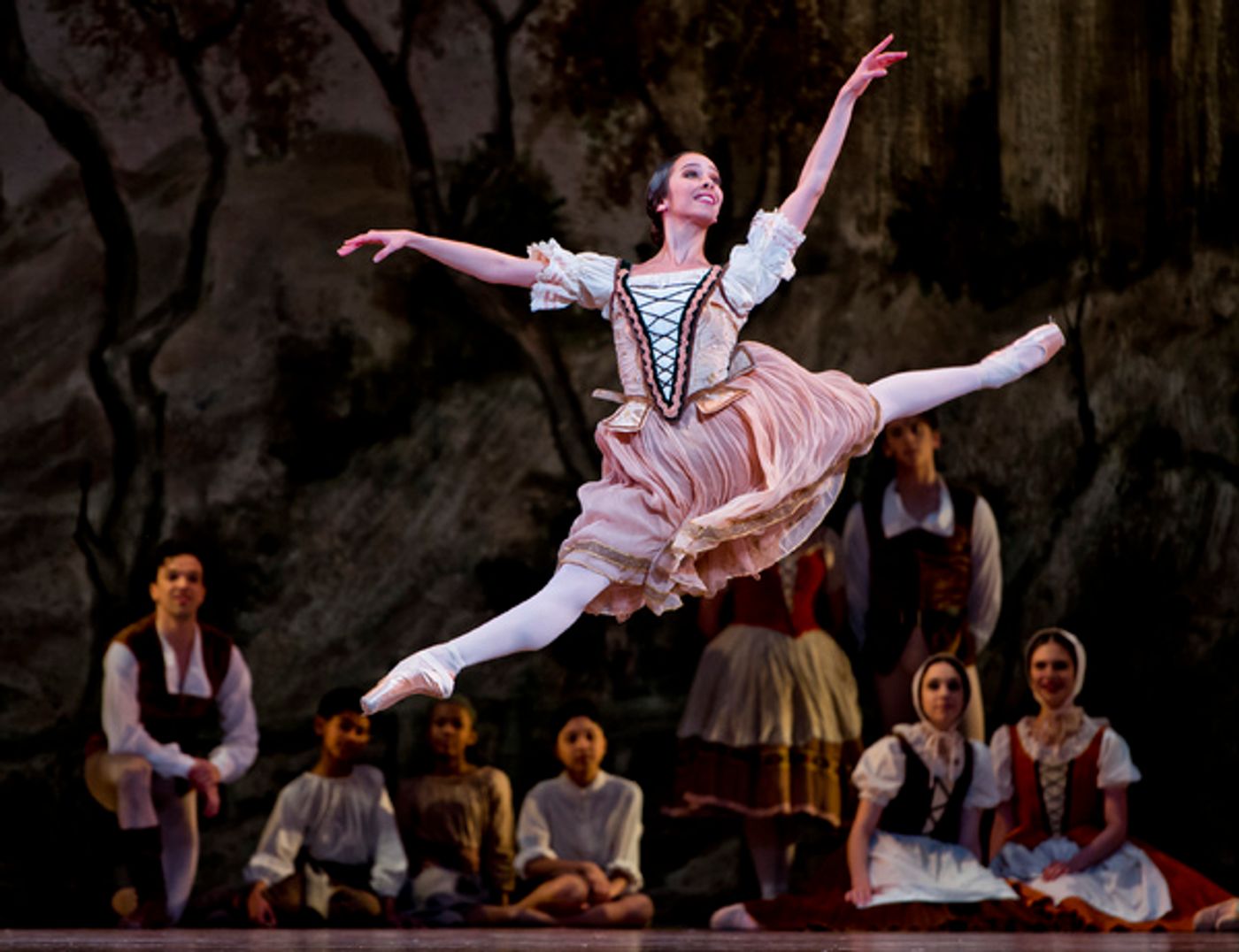 Photo Flash: GISELLE at Academy Of Music in Philadelphia  Image