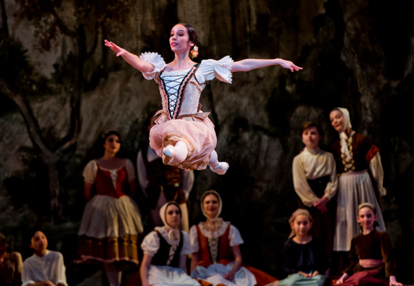 Photo Flash: GISELLE at Academy Of Music in Philadelphia  Image