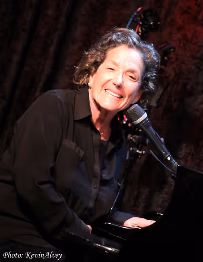 Julie Gold Photo