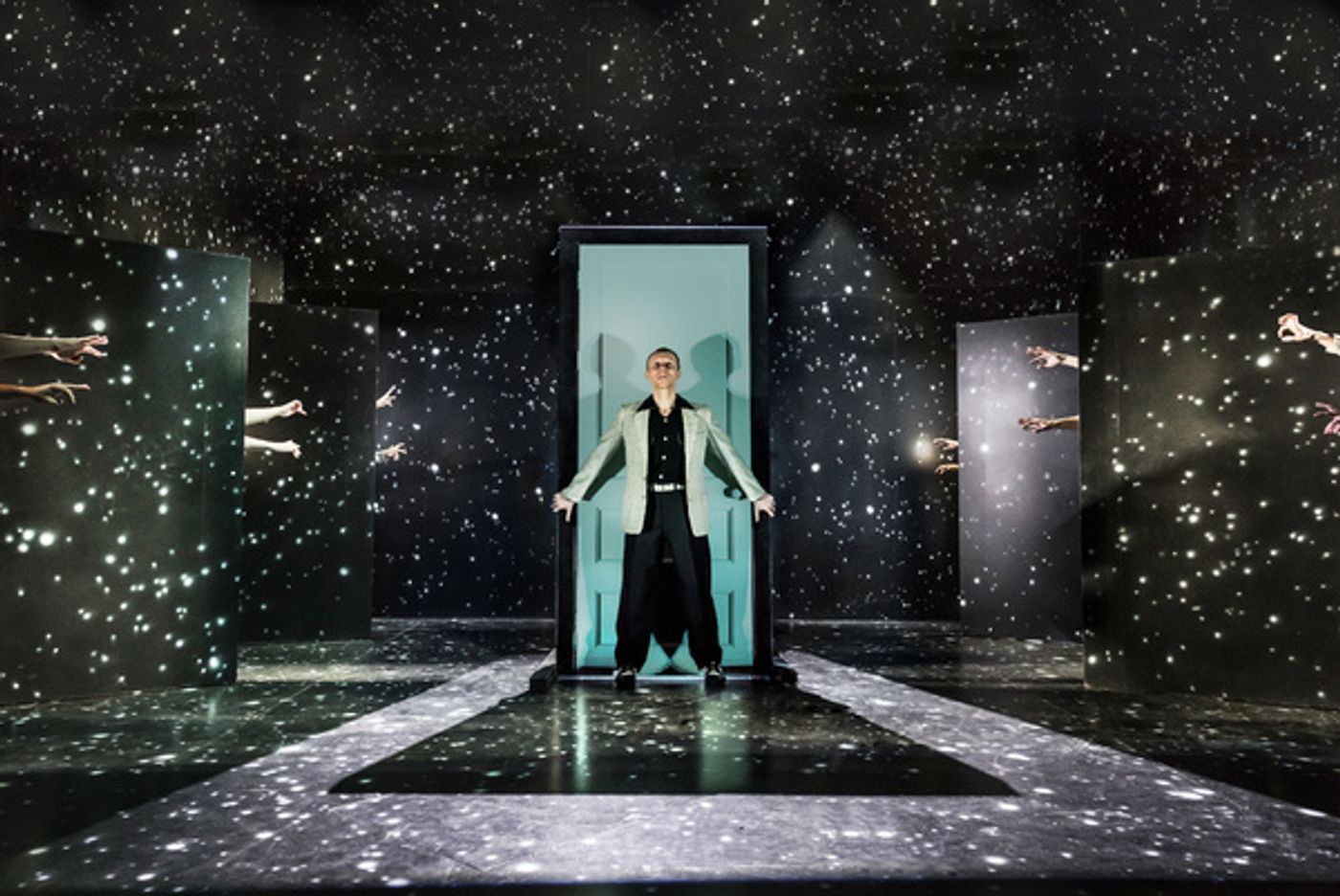 Photo Flash: First Look at THE TWILIGHT ZONE  Image