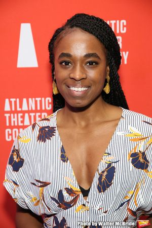 Kristolyn Lloyd  Photo