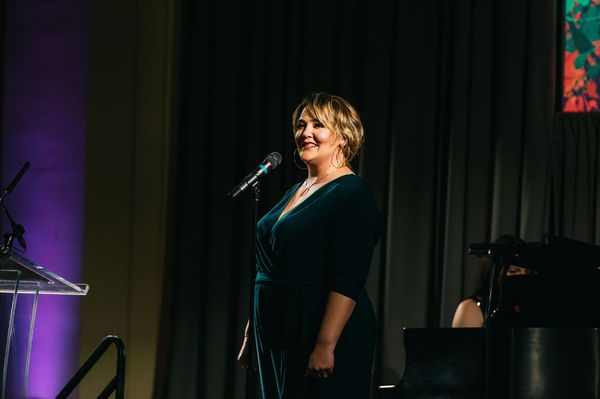 Tracy Lynn Olivera Photo