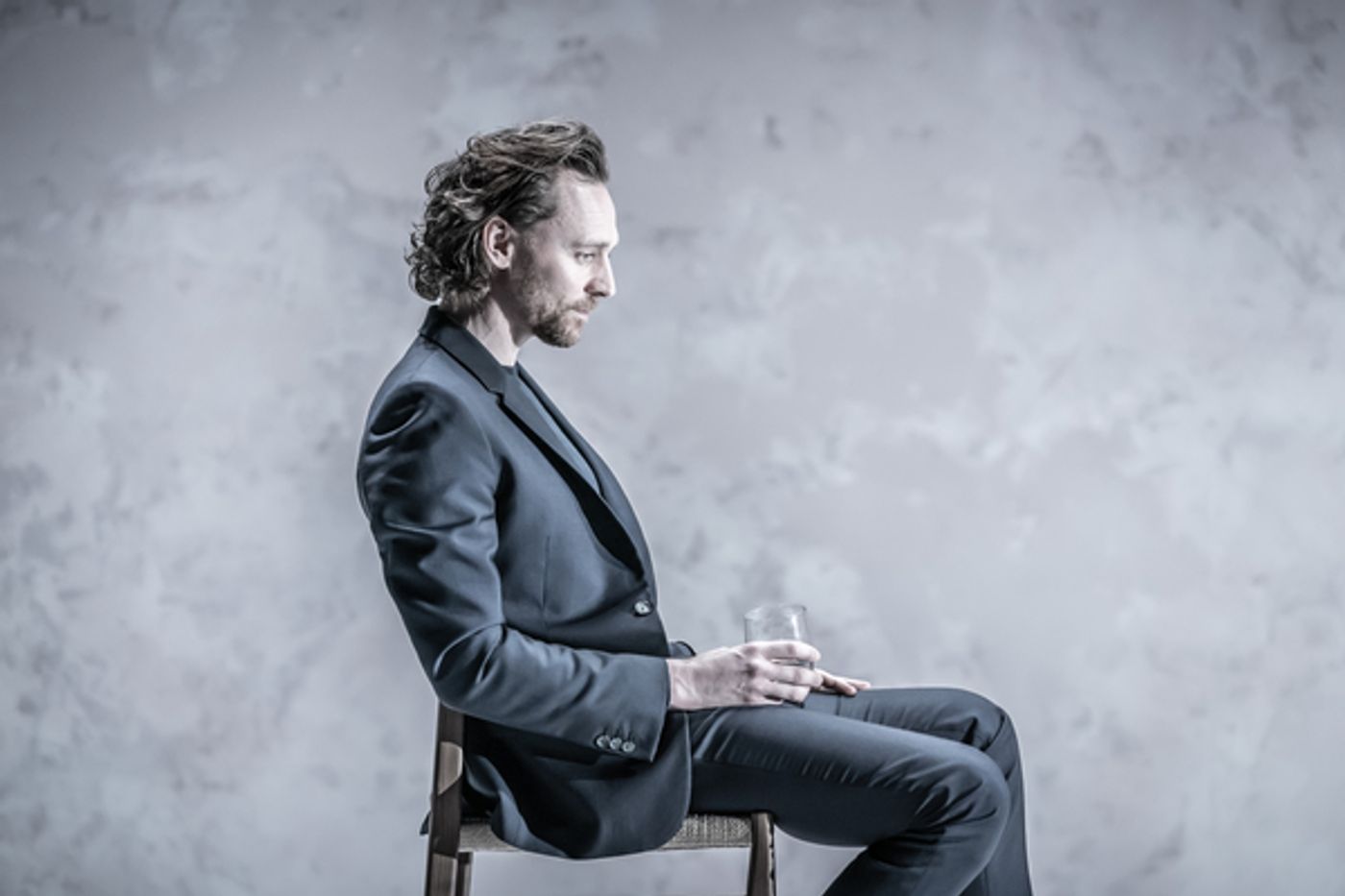 Photo Flash: First Look at Tom Hiddleston and Cast in BETRAYAL  Image