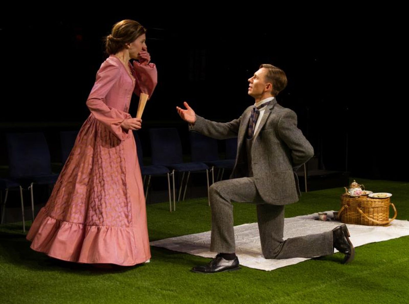 Review: Gender Takes Center Stage in THE IMPORTANCE OF BEING EARNEST  Image