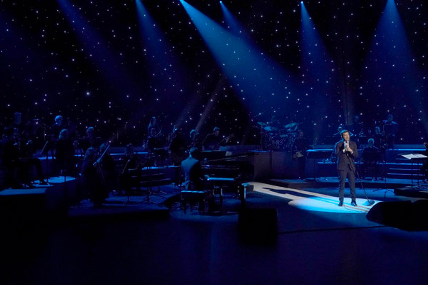 Photo Flash: See a First Look at 'buble!' on NBC!  Image