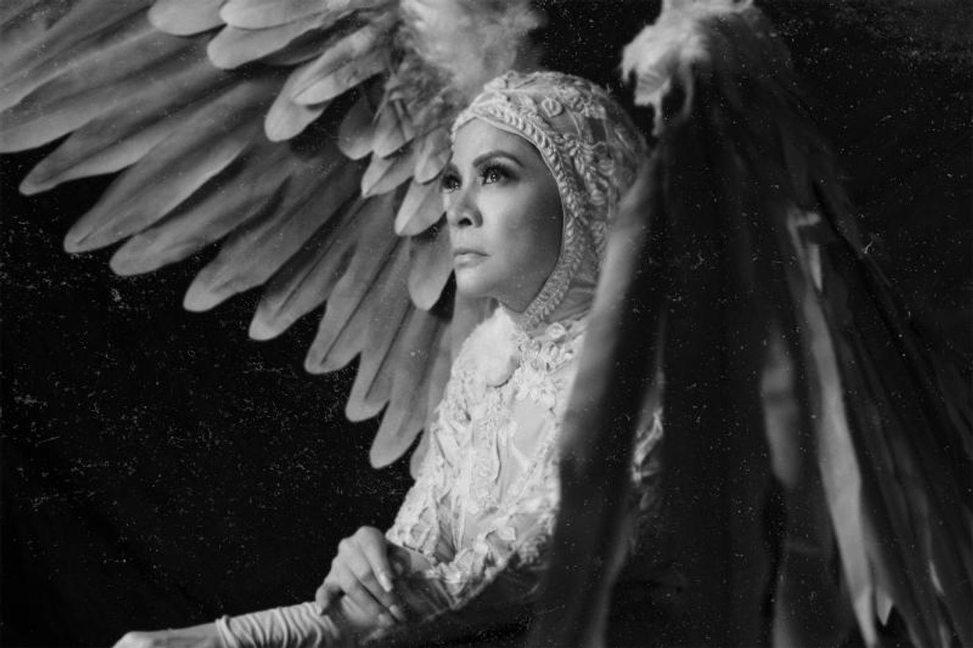 PHOTOS: Promo Shots for ANGELS IN AMERICA: MILLENNIUM APPROACHES; Show Opens Mar. 22  Image