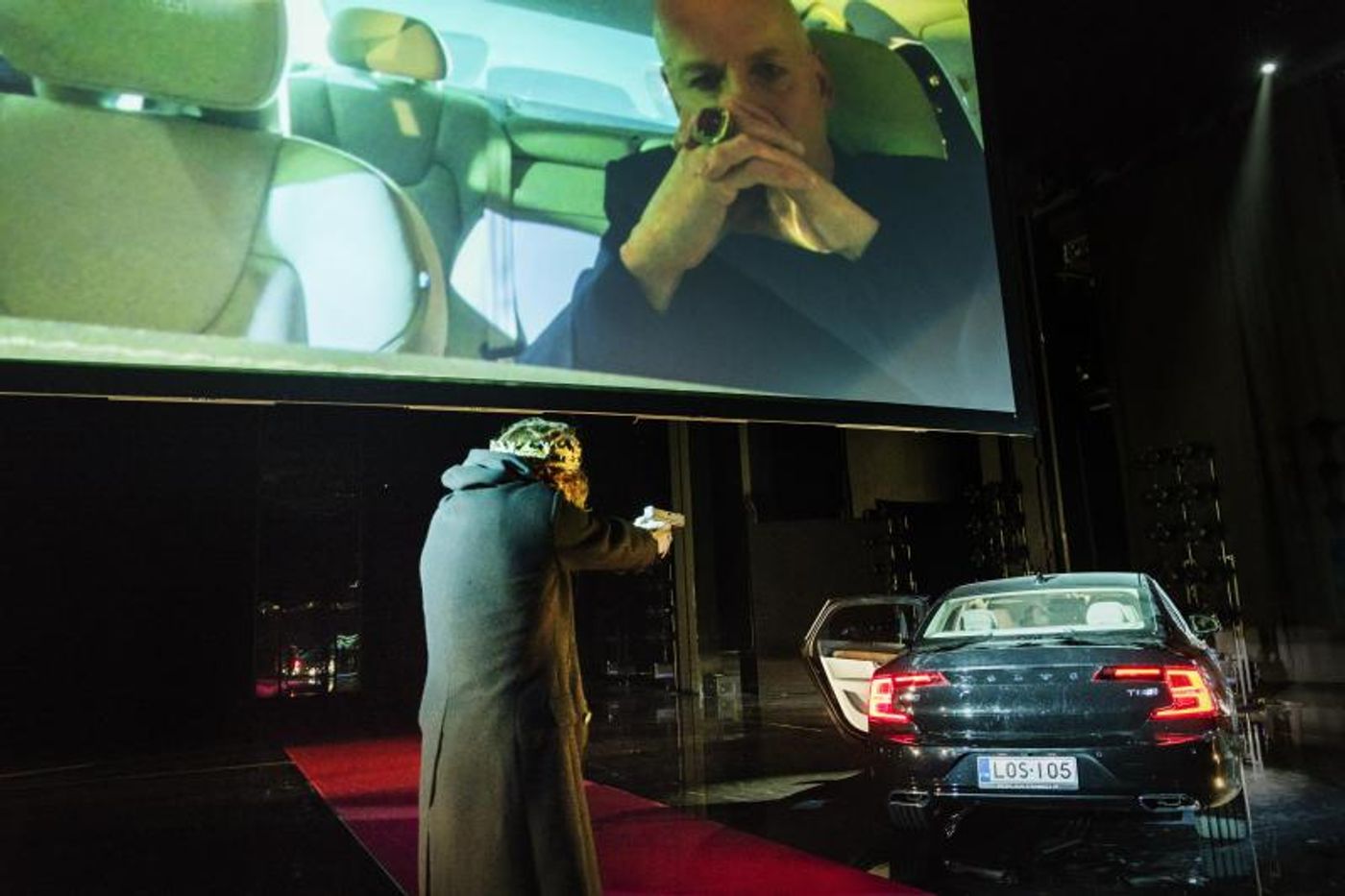 Review and Photos: HAMLET reflects and breathes without an effort at the Turku City Theatre  Image