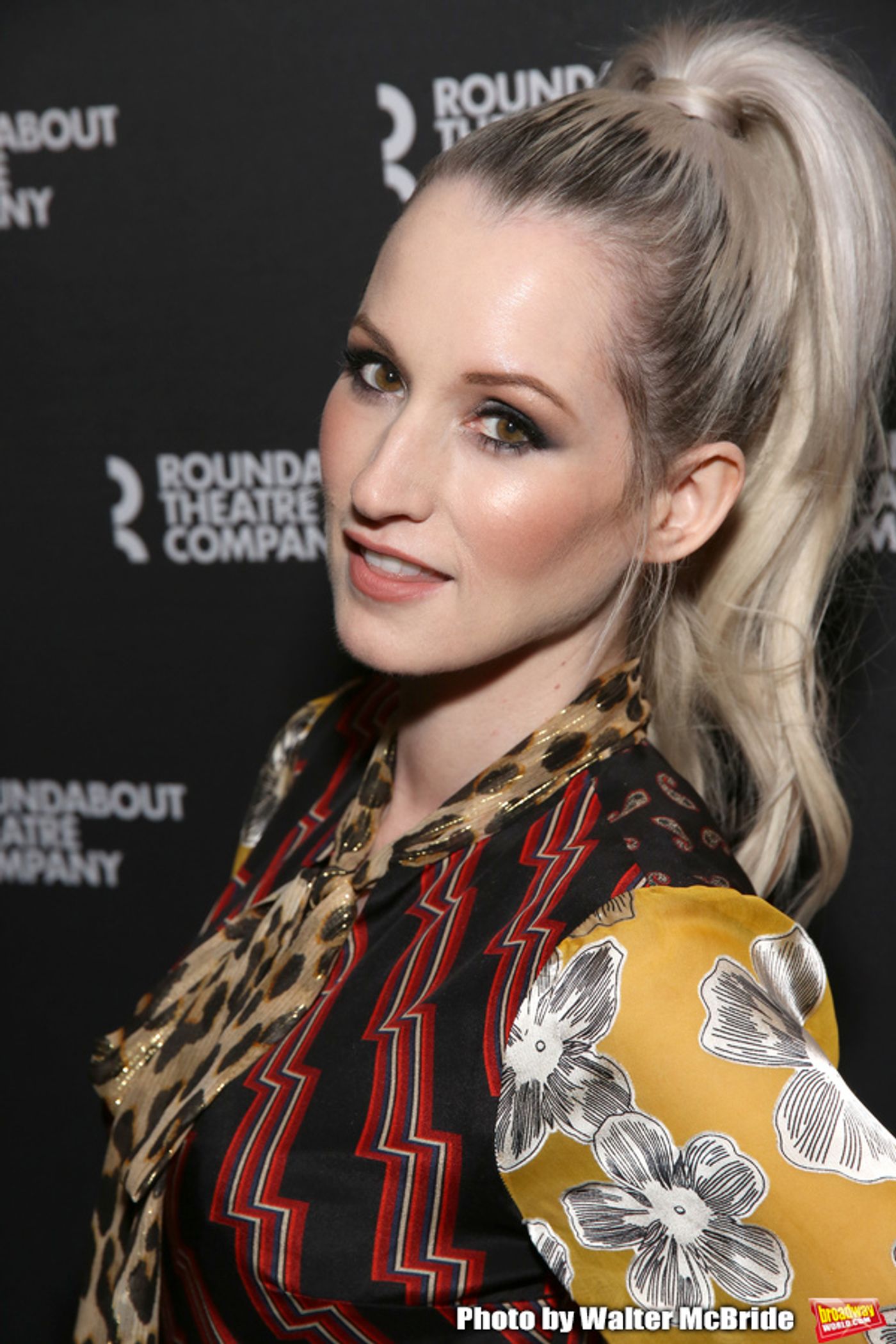 Photo Coverage: Jane Krakowski, Joel Grey & More Walk the Red Carpet at KISS ME, KATE!  Image