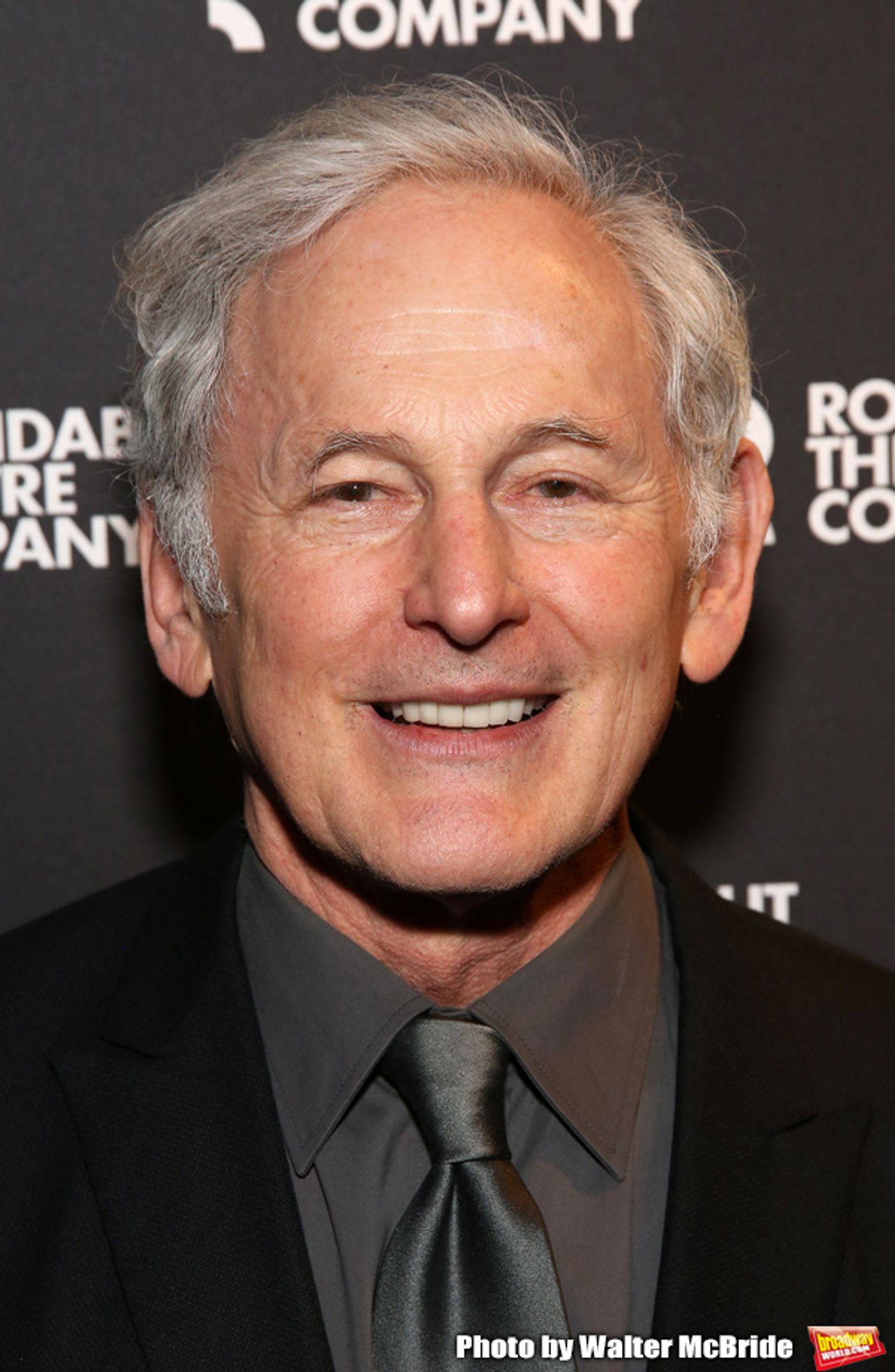 Photo Coverage: Jane Krakowski, Joel Grey & More Walk the Red Carpet at KISS ME, KATE!  Image